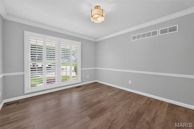 6 Wagonspring Court, St Charles, MO 63303