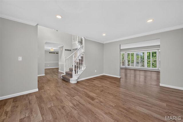 6 Wagonspring Court, St Charles, MO 63303