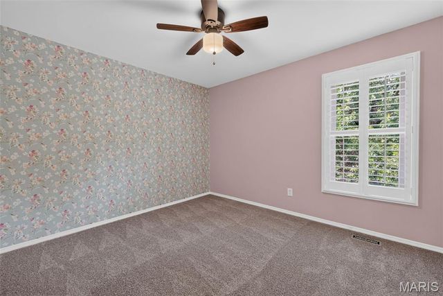 6 Wagonspring Court, St Charles, MO 63303