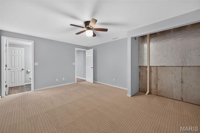 6 Wagonspring Court, St Charles, MO 63303