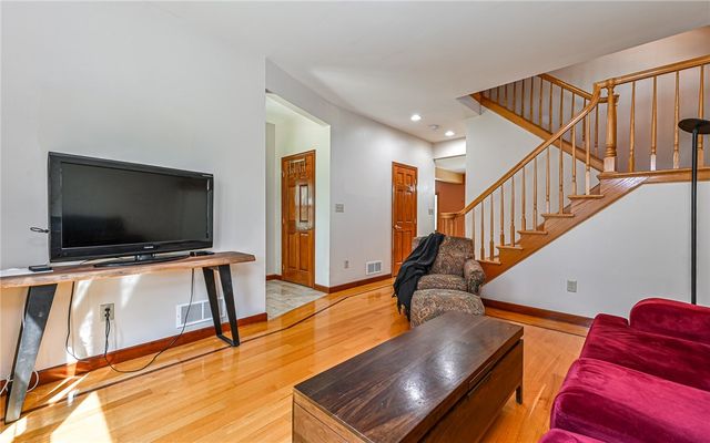516 Lincoln Ave, Ross Twp, PA 15237