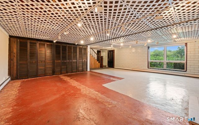 34 Hoskins Road, Bloomfield, CT 06002