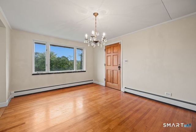 34 Hoskins Road, Bloomfield, CT 06002