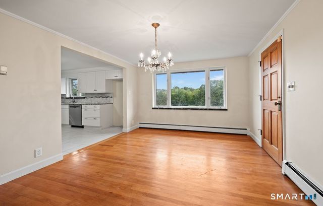 34 Hoskins Road, Bloomfield, CT 06002