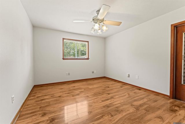 4018 Chestnut St, Zachary, LA 70791