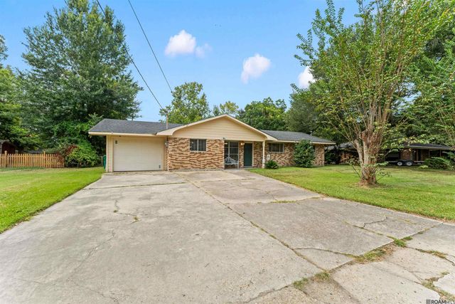 4018 Chestnut St, Zachary, LA 70791