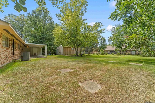 4018 Chestnut St, Zachary, LA 70791
