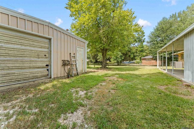 4018 Chestnut St, Zachary, LA 70791