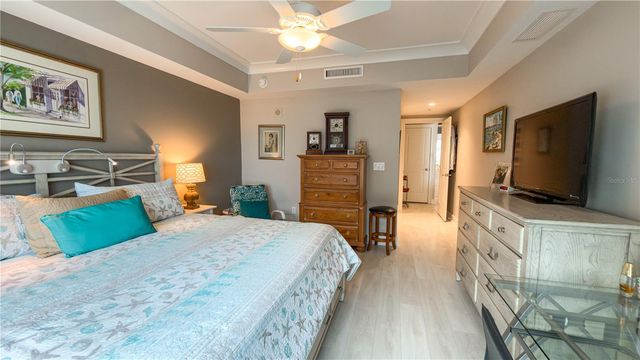 1350 MAIN STREET 908, Sarasota, FL 34236
