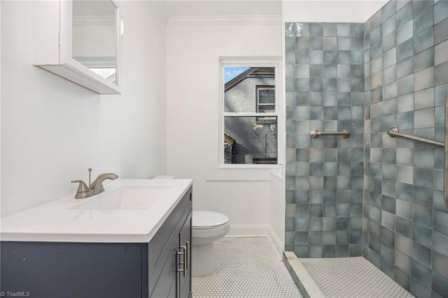 1201 Friendly Avenue, Greensboro, NC 27403