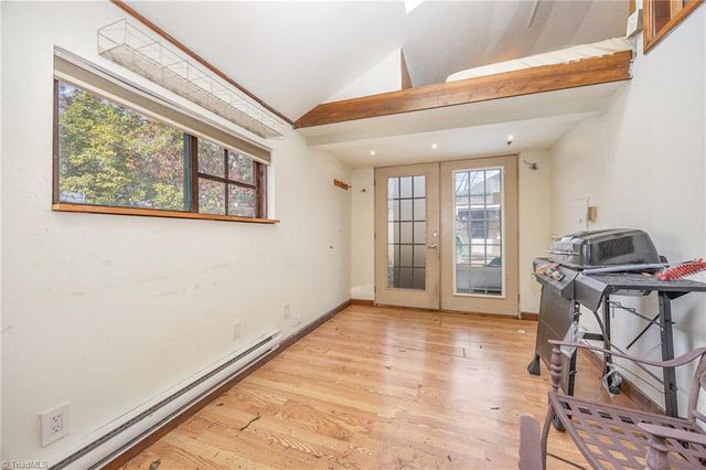 1201 Friendly Avenue, Greensboro, NC 27403