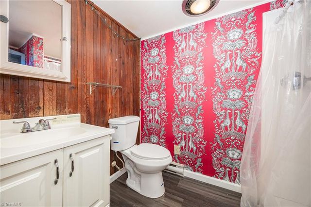 1201 Friendly Avenue, Greensboro, NC 27403