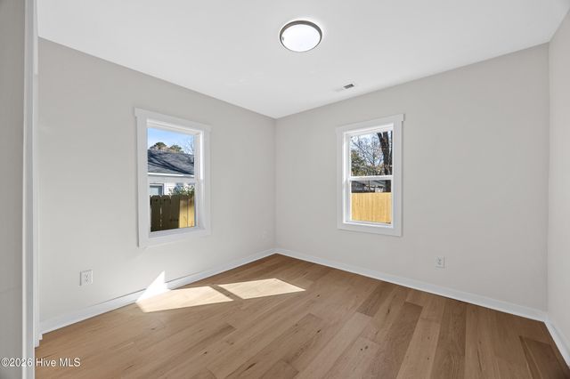 803 S 14th Street, Wilmington, NC 28401