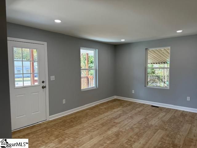 8 Bradley Street, Greenville, SC 29611