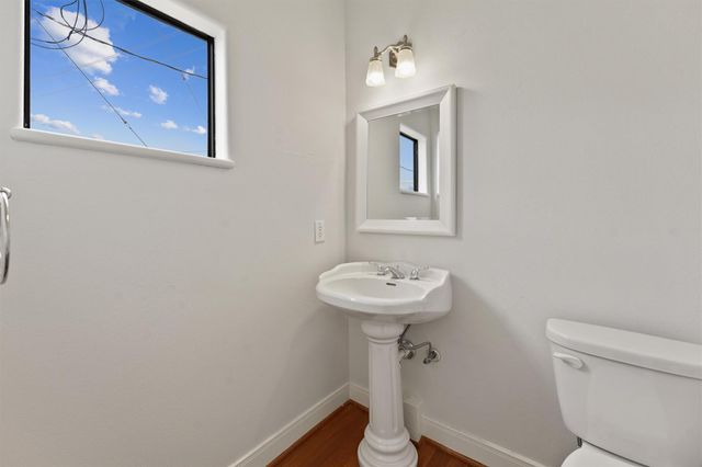 2402 Calumet Street D, Houston, TX 77004