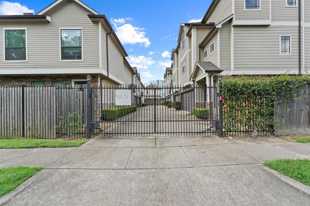 2402 Calumet Street D, Houston, TX 77004