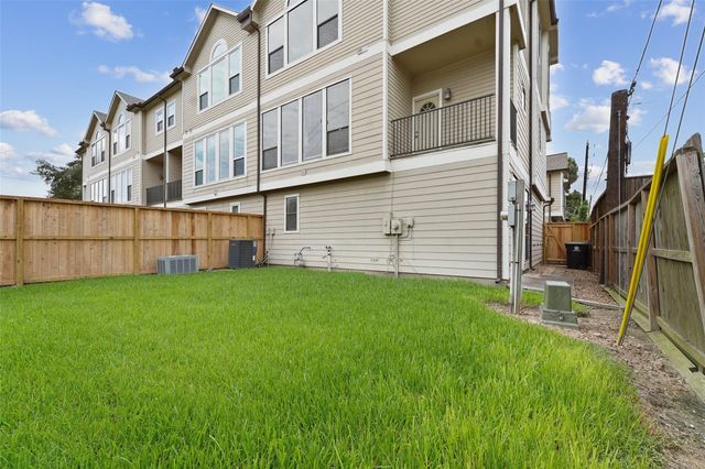 2402 Calumet Street D, Houston, TX 77004