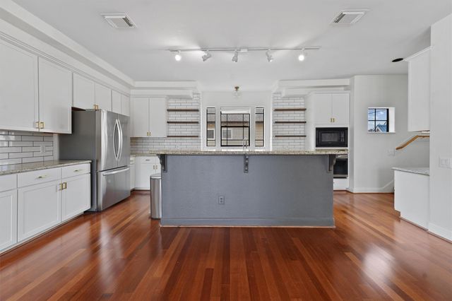 2402 Calumet Street D, Houston, TX 77004