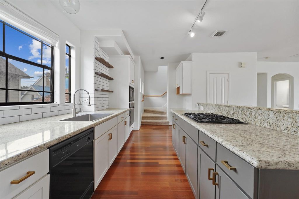 2402 Calumet Street D, Houston, TX 77004