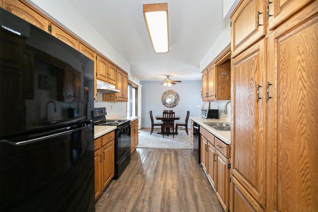 2211 VIRGINIA DRIVE, Manitowoc, WI 54220