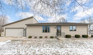 2211 VIRGINIA DRIVE, Manitowoc, WI 54220