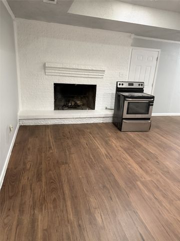 1211 Wolfe City Drive, Greenville, TX 75401