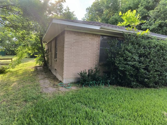 1211 Wolfe City Drive, Greenville, TX 75401