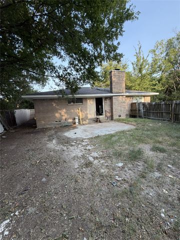 1211 Wolfe City Drive, Greenville, TX 75401