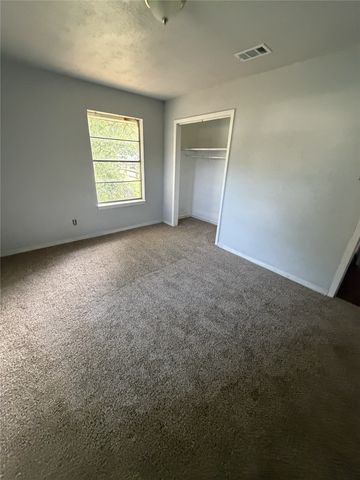 1211 Wolfe City Drive, Greenville, TX 75401