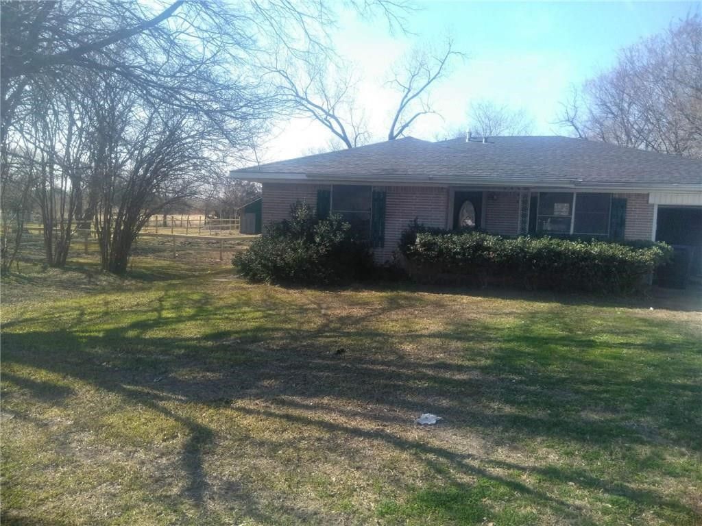 1211 Wolfe City Drive, Greenville, TX 75401