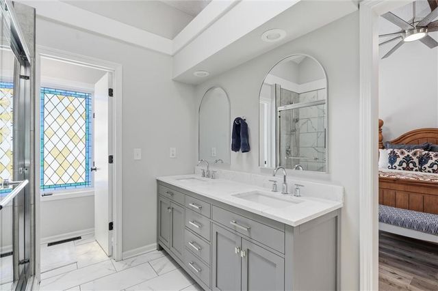 8531 Long Street, Lenexa, KS 66215