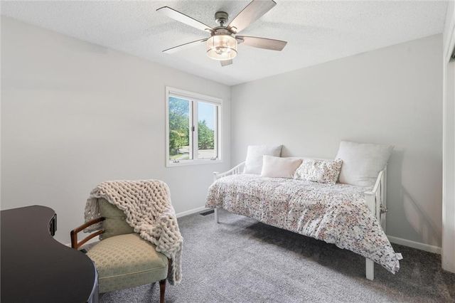 8531 Long Street, Lenexa, KS 66215