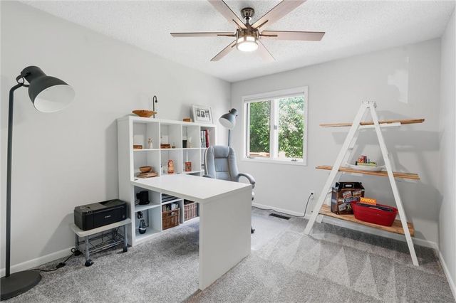 8531 Long Street, Lenexa, KS 66215