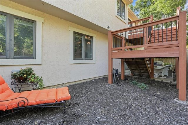 8531 Long Street, Lenexa, KS 66215