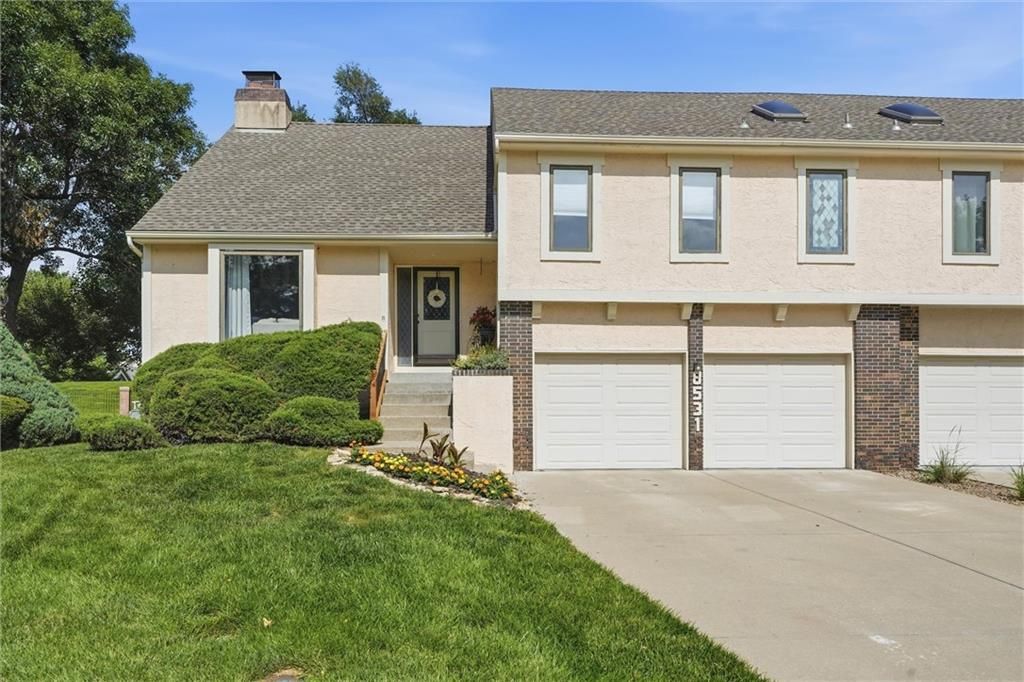 8531 Long Street, Lenexa, KS 66215