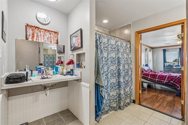 1629 Canyon Bluff Road, Guthrie, OK 73044