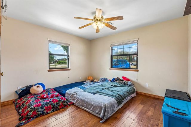 1629 Canyon Bluff Road, Guthrie, OK 73044