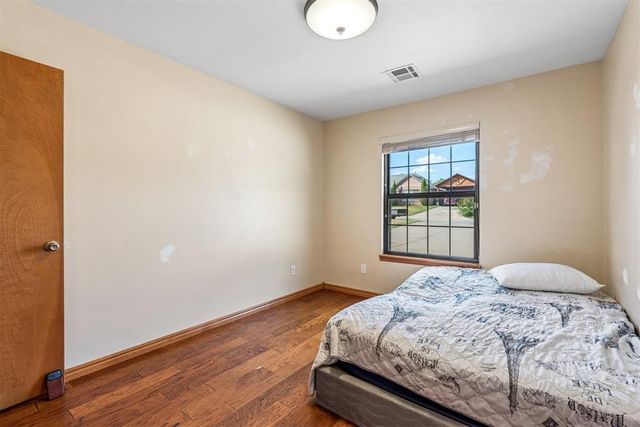 1629 Canyon Bluff Road, Guthrie, OK 73044