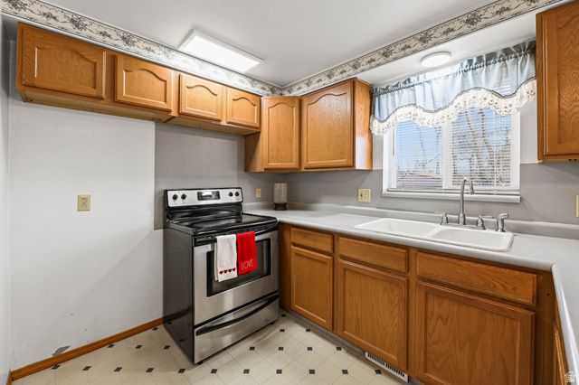 4279 S 4900 W, West Valley City, UT 84120