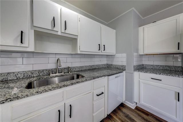 8300 E 110th Street, Kansas City, MO 64134