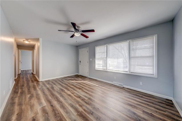 8300 E 110th Street, Kansas City, MO 64134