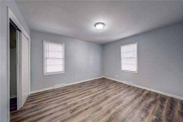 8300 E 110th Street, Kansas City, MO 64134