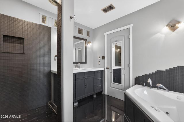 6413 E PALM Lane, Scottsdale, AZ 85257