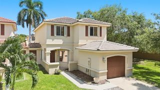 16405 SW 73rd Ln, Miami, FL 33193