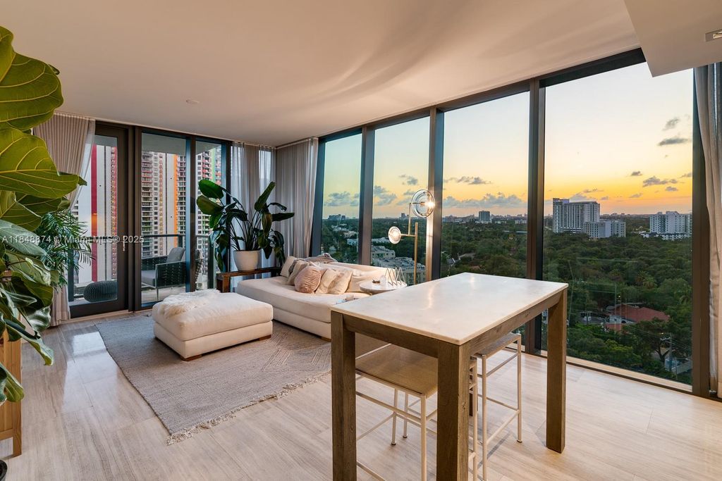 1451 Brickell Ave 1404, Miami, FL 33131