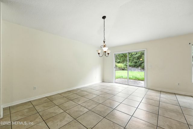 2522 VICTORIA POINT Drive, Jacksonville, FL 32218