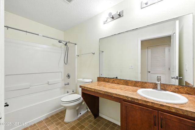 2522 VICTORIA POINT Drive, Jacksonville, FL 32218