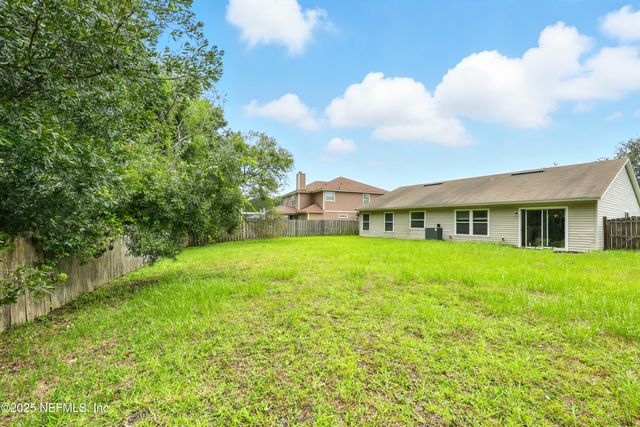 2522 VICTORIA POINT Drive, Jacksonville, FL 32218
