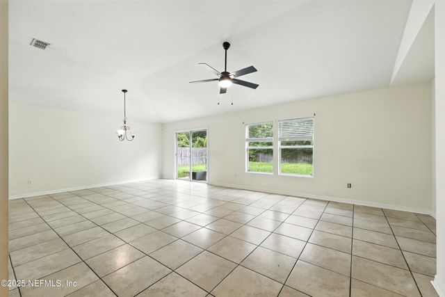 2522 VICTORIA POINT Drive, Jacksonville, FL 32218