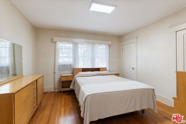 2019 West Boulevard, Los Angeles, CA 90016